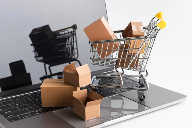 7 Important Things You Should Buy While Purchasing Online